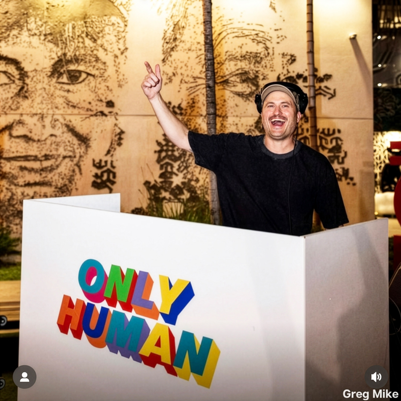 White Acrylic Decorative DJ/Check-In Booth